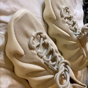 Yeezy Cloud 450 size 5